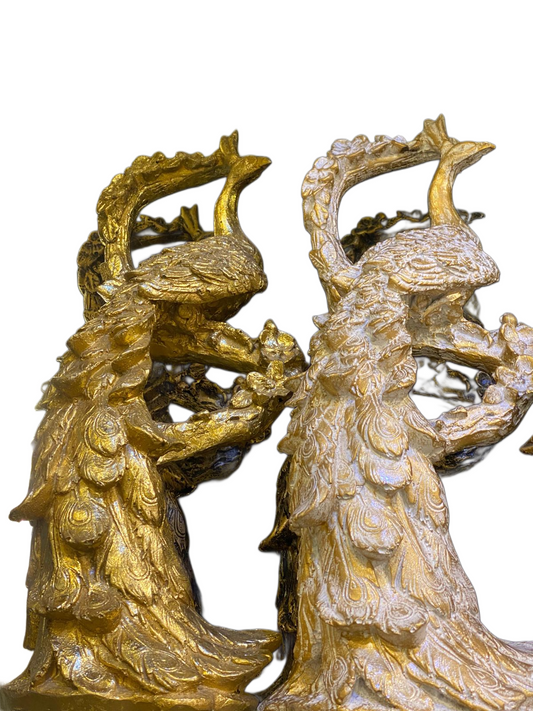 Vintage Style Home Décor Showpiece (Single Piece)